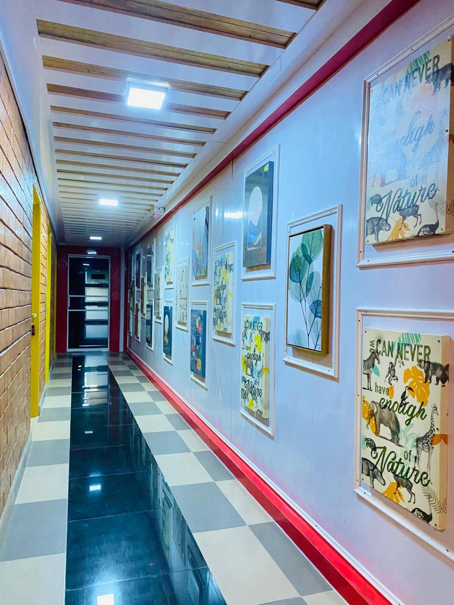 Suza Hostel 툼팻 외부 사진
