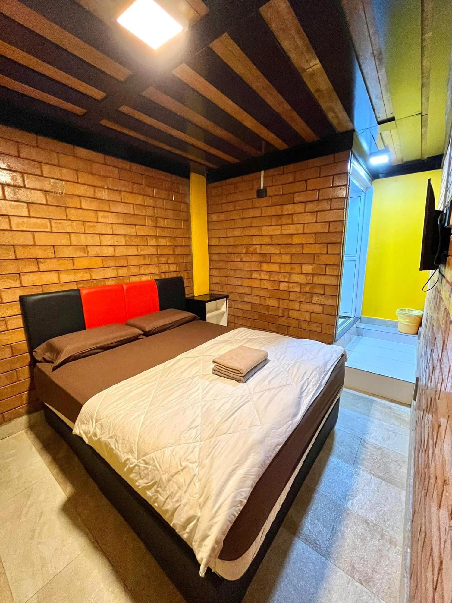 Suza Hostel 툼팻 외부 사진